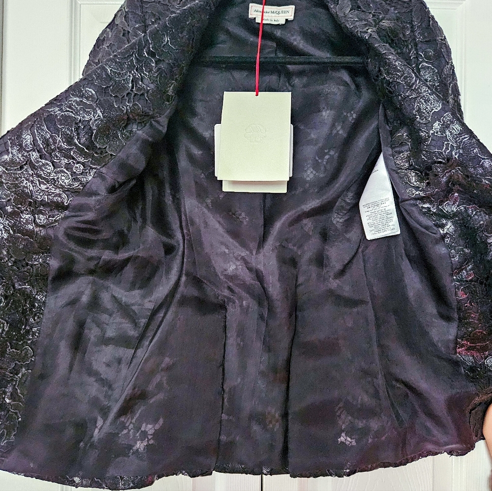 Alexander McQueen Metallic Lace Suit - Picture 6 of 11